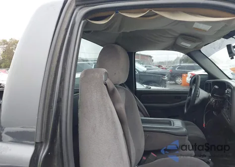 2005 GMC Sierra 1500 Work Truck z USA, uszkodzony, nr VIN 1GTEC14T45Z181601